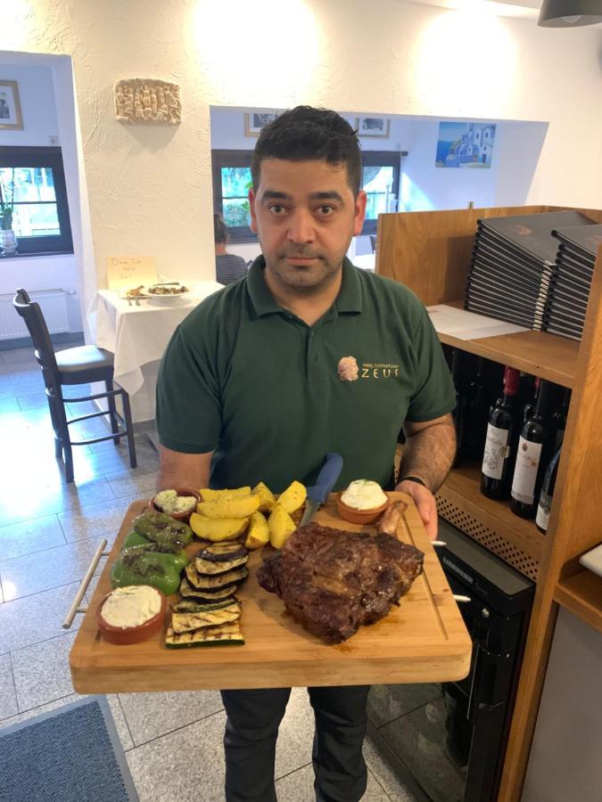 Hotel Und Restaurant Zeus Wolfsburg Kültér fotó